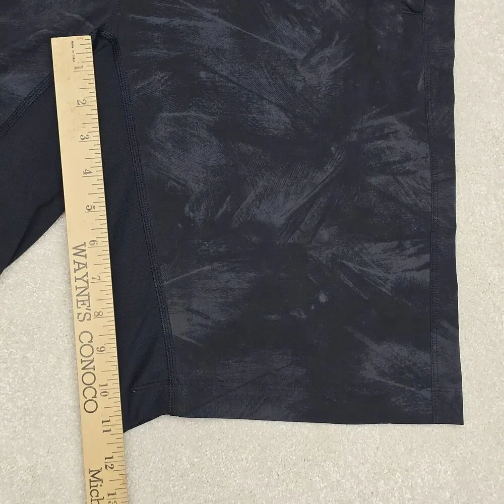 Lululemon Shorts Men's M Black Workout Athletic Shorts 11